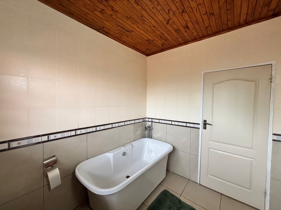 4 Bedroom Property for Sale in Doringkruin North West